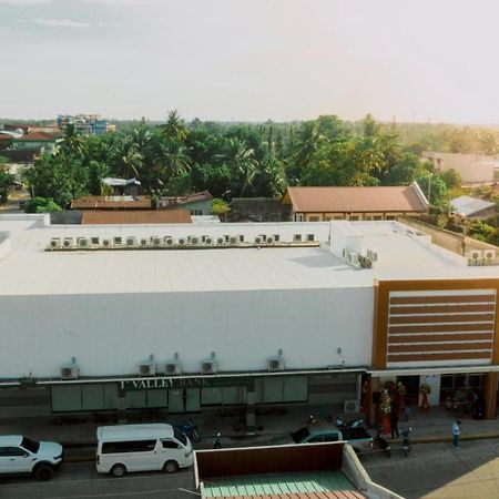 โกโจ โฮเต็ล ตากุม Hotel Tagum ภายนอก รูปภาพ