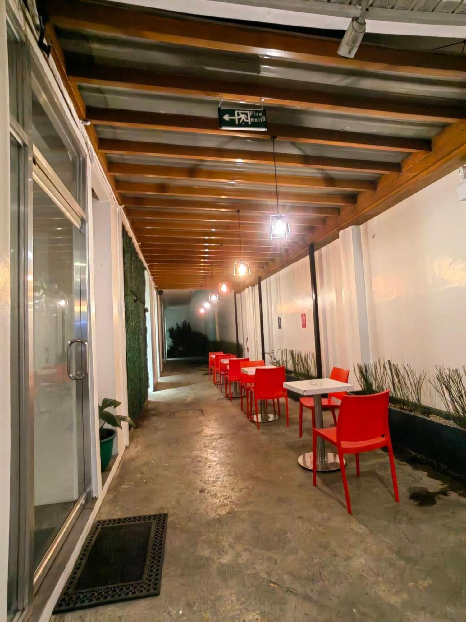 โกโจ โฮเต็ล ตากุม Hotel Tagum ภายนอก รูปภาพ